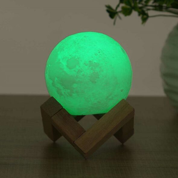 Ενσύρματη Λάμπα 3D σε Σχήμα Σελήνης